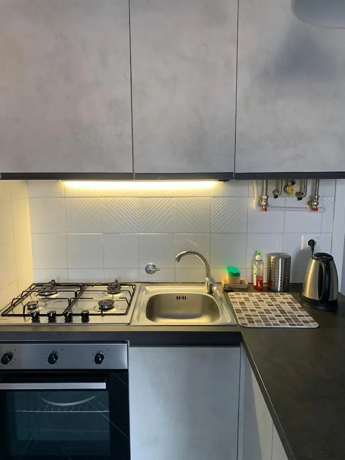 Columbus Apartment Кьявари Италия